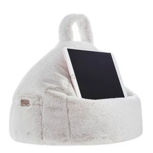 Ugg Dawson Oatmeal Tablet Pouf Stand phone